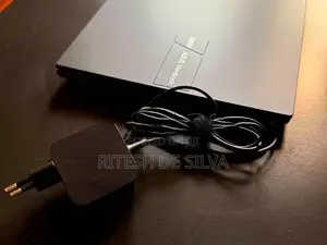 Asus Vivobook X1504 Like brand new
