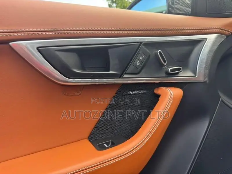 Jaguar F-Type Sport Coupe 2019