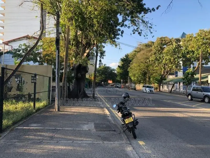 Land For Sale in Havalock Road Colombo.05