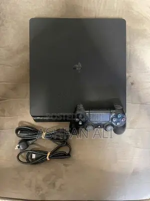 PS4 Slim 1TB