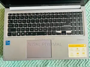 Asus VivoBook | Core i5 8-16GB RAM 512GB SSD