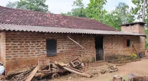 කහටගස්දිගිලියෙන් කාමර 3ක නිවස සමඟ කුඹුරු ඉඩම විකිණීමට
