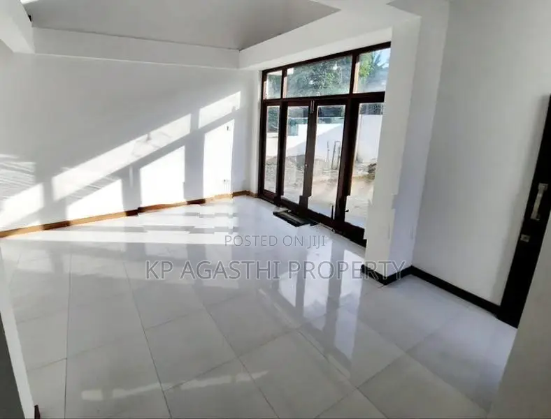 Luxury house for sale in Rajagiriya