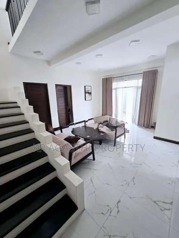 Luxury house for sale in Rajagiriya