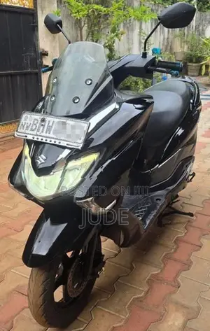 Suzuki Burgman 125 BHW 2019