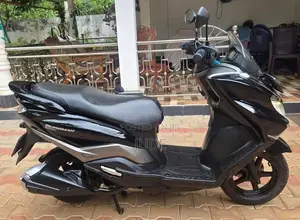 Suzuki Burgman 125 BHW 2019