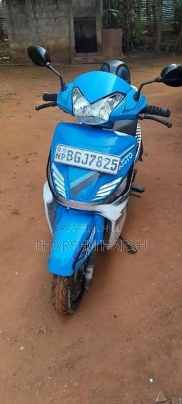 Mahindra Gusto 2018