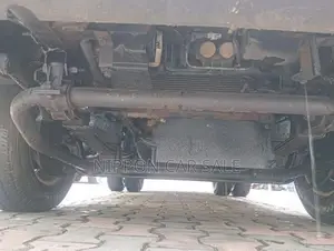 Isuzu 250 10/5 feet 2004