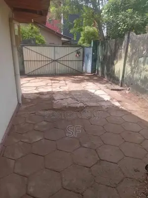 Land for Sale with Old House – Mahabage (16.4 Perches)