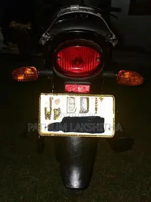 Bajaj Platina 100 ES 2016