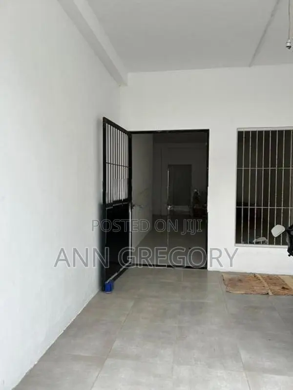 Commercial Building for Rent in Pamunuwa Road