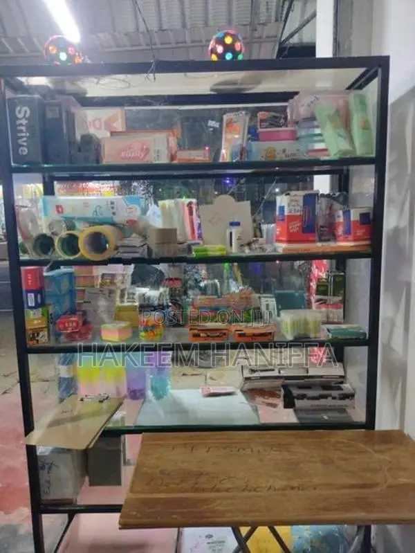 Glass Showcases 6x4x1