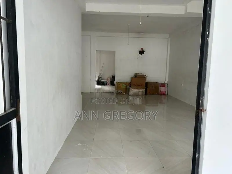 Commercial Building for Rent in Pamunuwa Road
