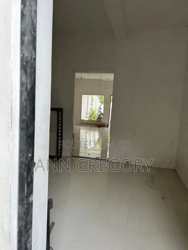 Commercial Building for Rent in Pamunuwa Road