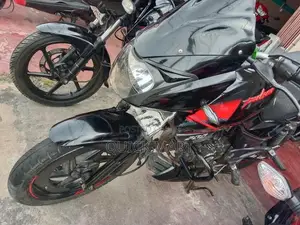Bajaj Pulsar 200 2010