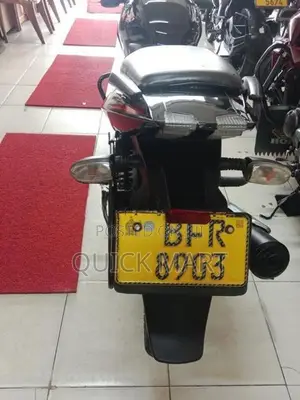 Bajaj Pulsar 180 2018