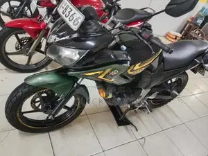 Yamaha Fazer 2012