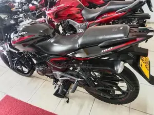 Bajaj Pulsar 180 2018