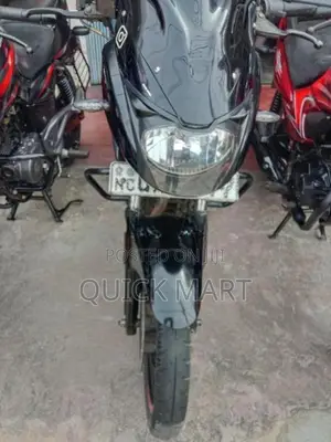 Bajaj Pulsar 200 2010