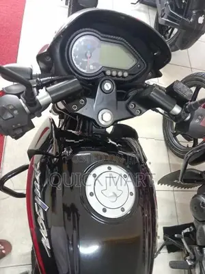 Bajaj Pulsar 180 2018