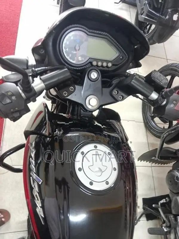 Bajaj Pulsar 180 2018