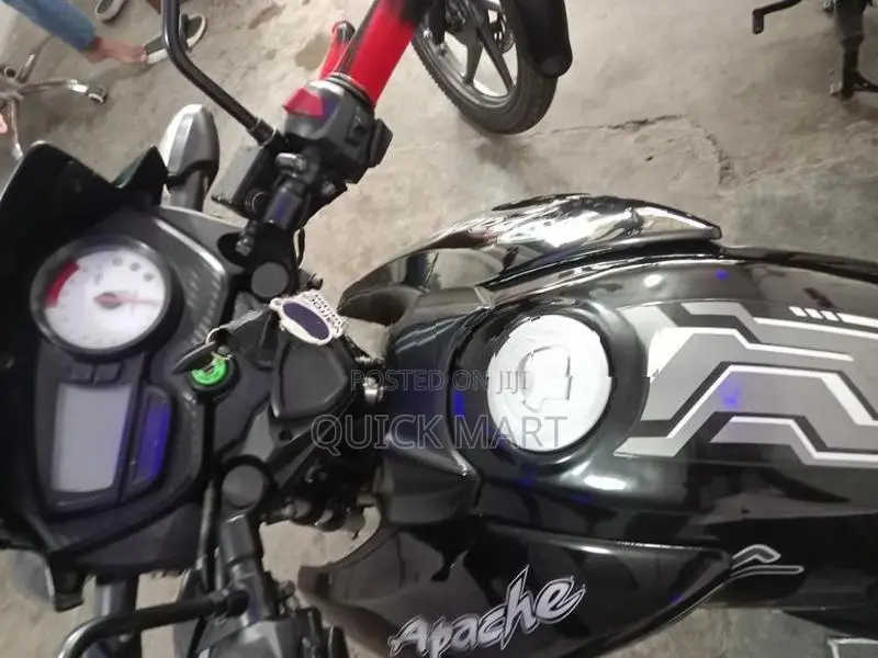 TVS Apache RTR 180 2014