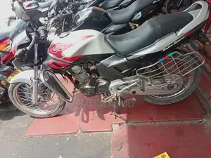 Hero CBZ 2005