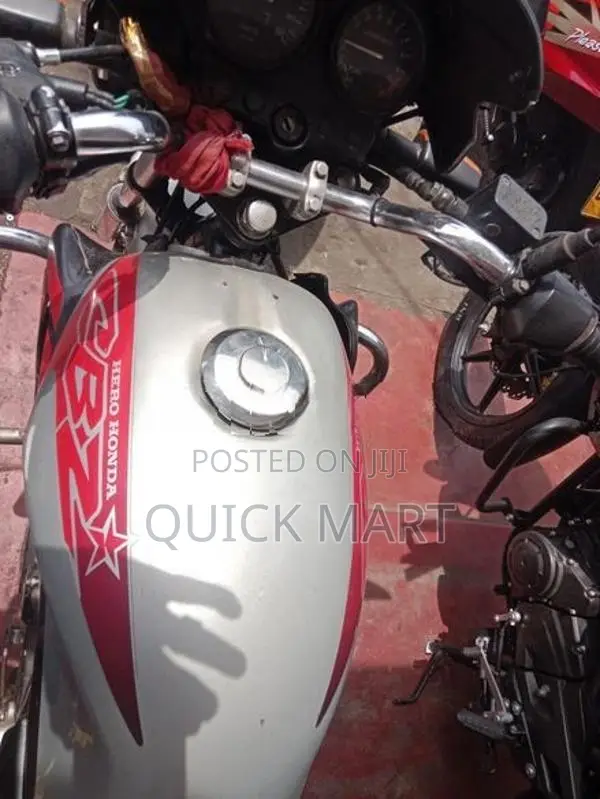 Hero CBZ 2005