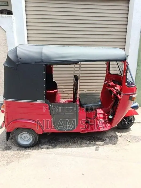Bajaj RE 2009