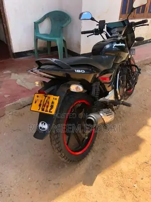 Bajaj Pulsar 180 2012