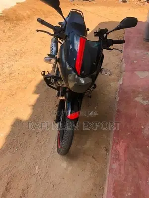 Bajaj Pulsar 180 2012