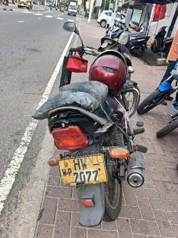 TVS Victor 2006