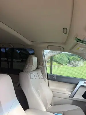 Toyota Land Cruiser Prado Triptronic 2023