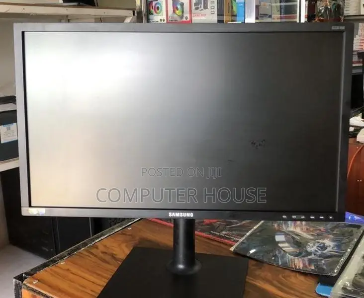 Samsung 24” LED Monitor