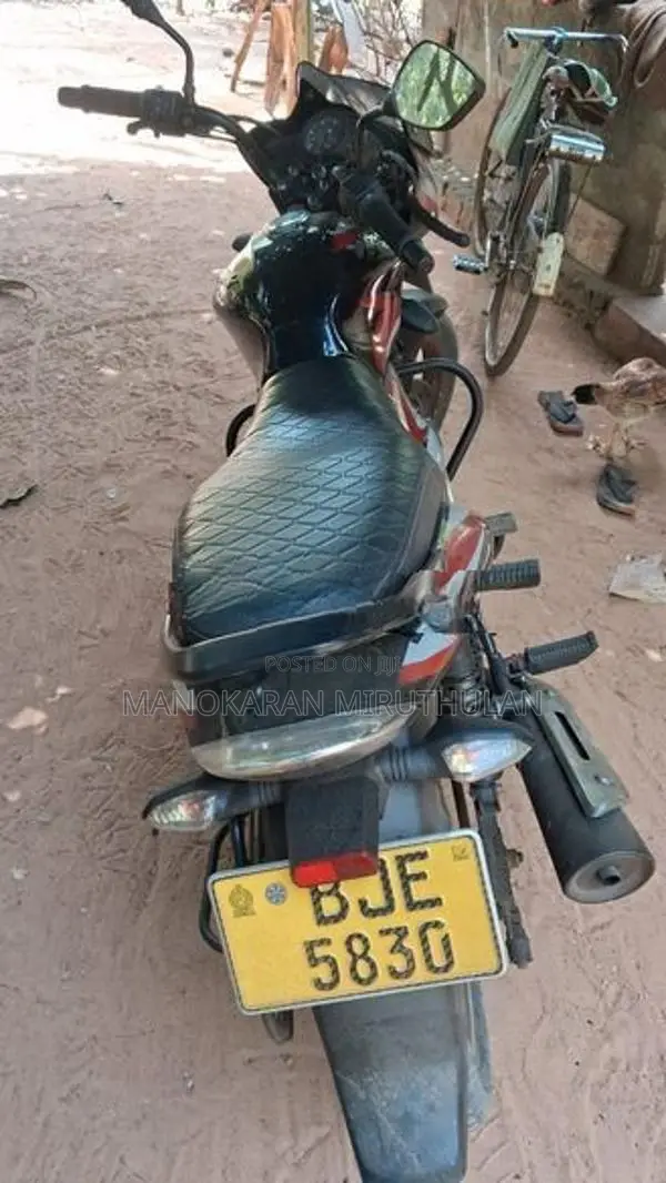 Bajaj Discover 125 2023