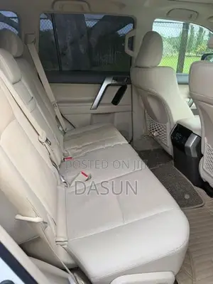 Toyota Land Cruiser Prado Triptronic 2023