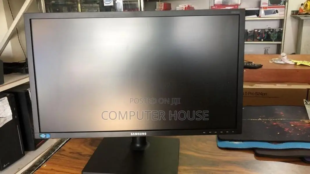 Samsung 24” LED Monitor