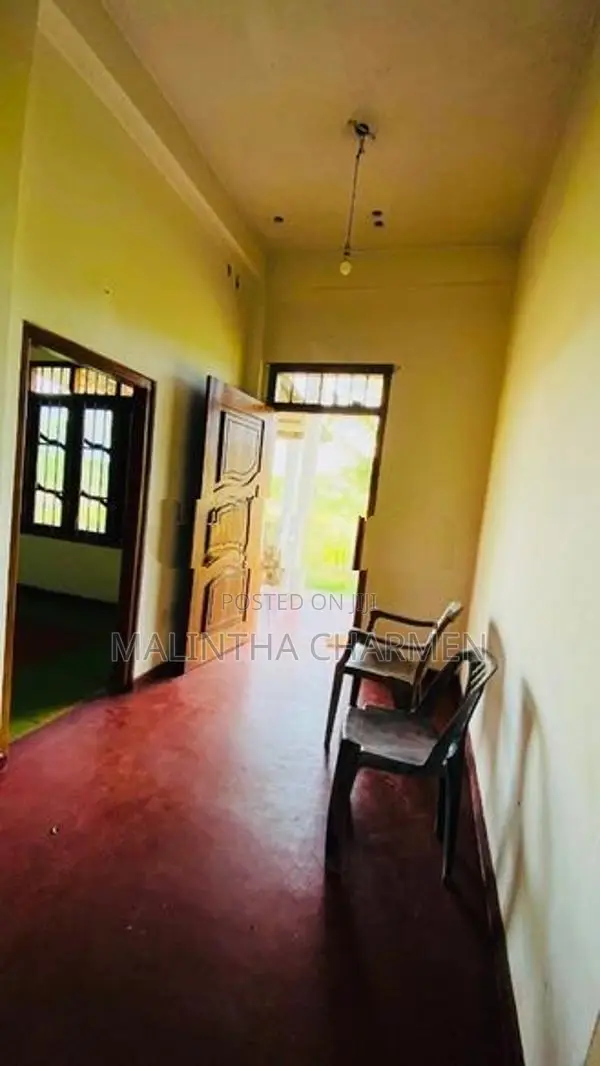 3 Bed, Bathroom House for Rent in Hambantota.