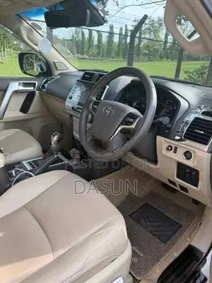 Toyota Land Cruiser Prado Triptronic 2023