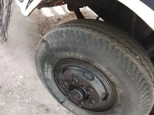 Tata Tipper 909 2011