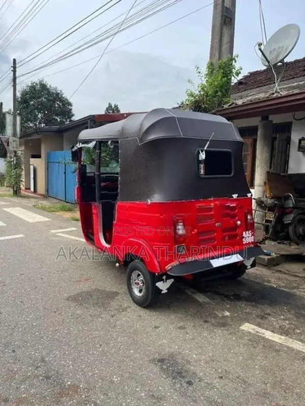 Bajaj RE 2014