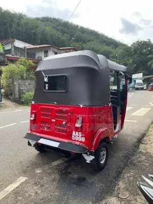 Bajaj RE 2014