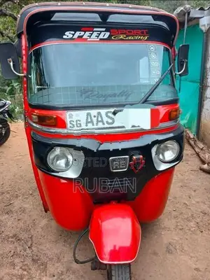 Bajaj RE 2015
