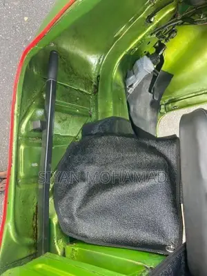 Bajaj RE 1996