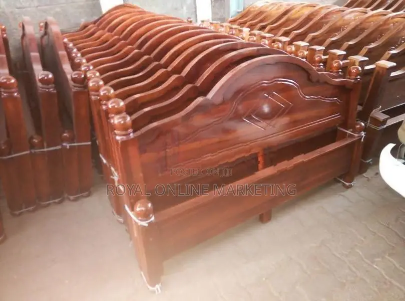 Teak King Size Arch Box Bed (B-7)