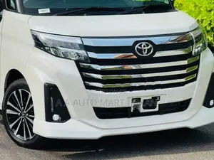 Toyota Roomy Custom GT Turbo 2026