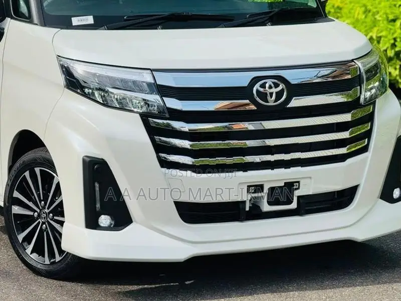 Toyota Roomy Custom GT Turbo 2026