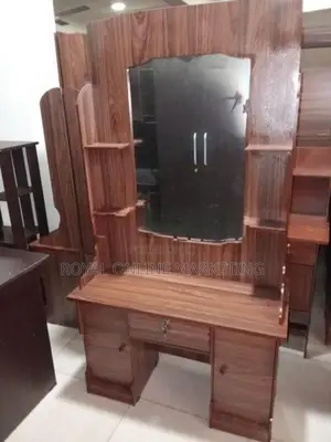 Dressing Table (D-7)