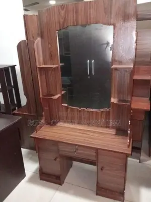 Dressing Table (D-7)