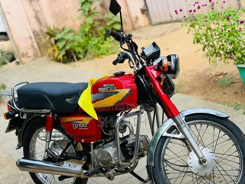 Hero CD 100 2004